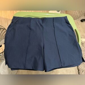 Adidas pintuck golf shorts